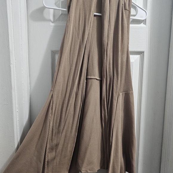 Cato Tan Vest Size Large - Picture 2 of 4